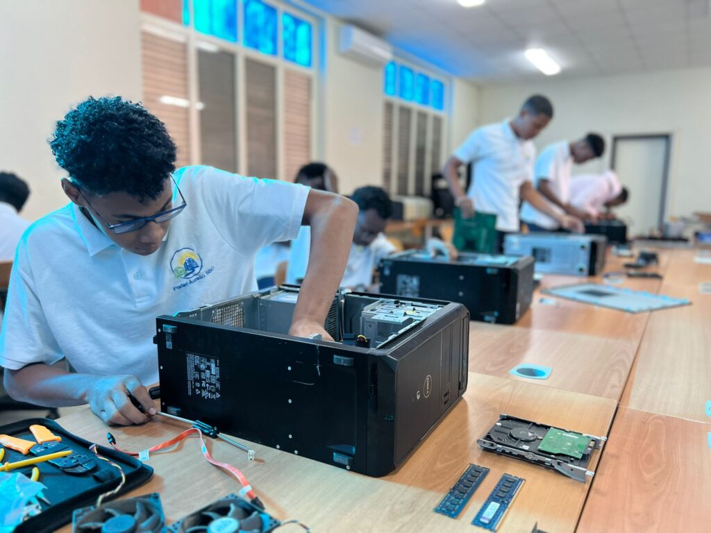 Expert IT systems & Devices (EISD-4) TTO - Frater Aurelio SBO